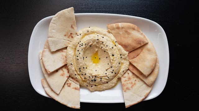 Fresh Hummus with Warm Pita Bread.